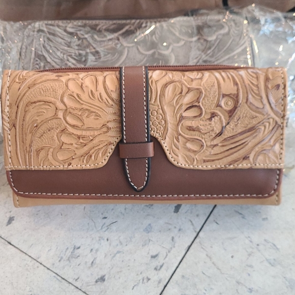 Wallet - Picture 1 of 3